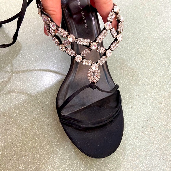 Valerie Stevens black satin and rhinestone sandals - Picture 5 of 6